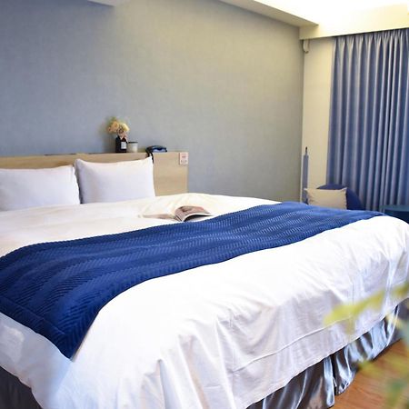 Talmud Hotel Gongyuan Тайчжун Экстерьер фото
